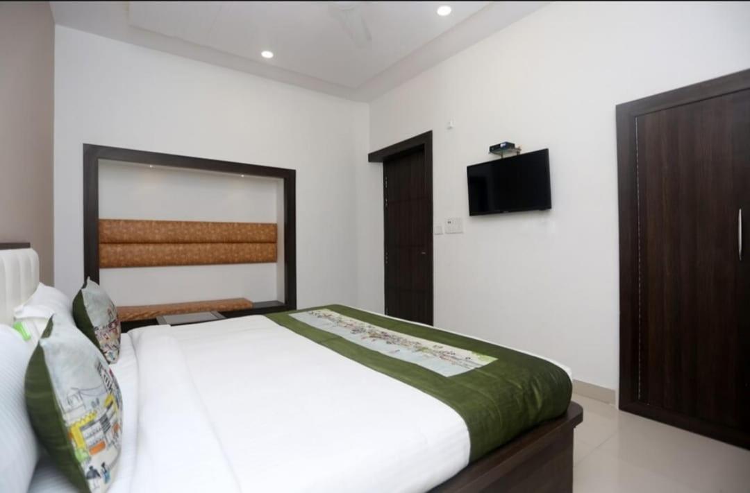 Hotel Pratap By Goyal Hoteliers Agra (Uttar Pradesh) Exterior foto