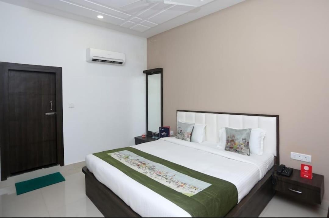 Hotel Pratap By Goyal Hoteliers Agra (Uttar Pradesh) Exterior foto